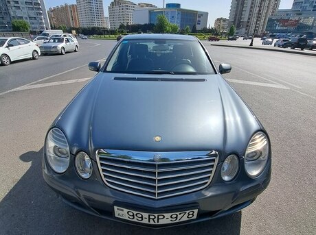 Mercedes E 220