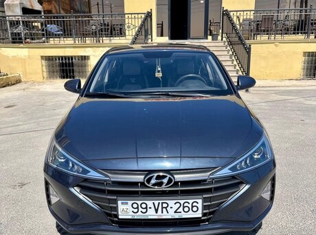Hyundai Elantra 2020