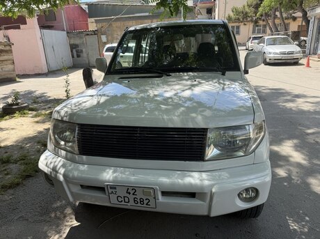 Mitsubishi Pajero io