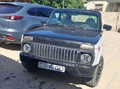 LADA (VAZ) Niva 2012