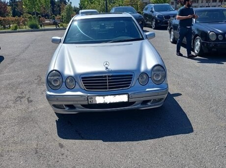 Mercedes E 240 2000