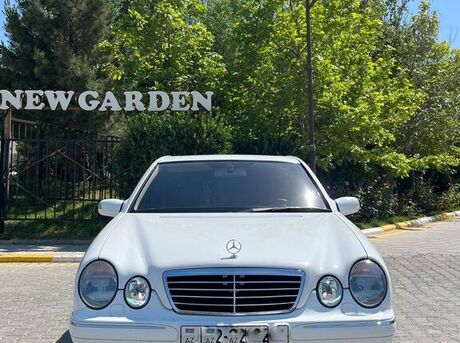 Mercedes E 240 2001