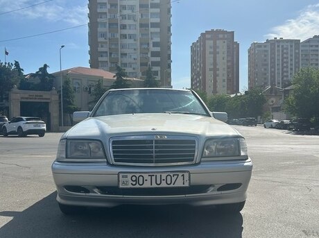 Mercedes C 220 d 2001