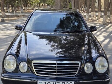Mercedes E 240 2000