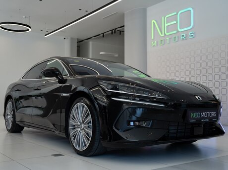 Denza Z9