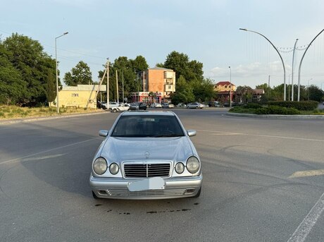 Mercedes E 240 1998