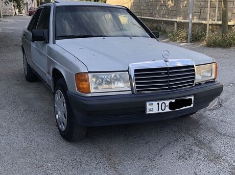 Mercedes 190 1988