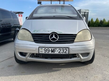 Mercedes Vaneo 2003