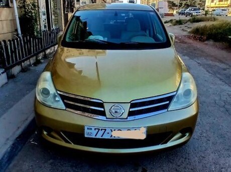 Nissan Tiida 2011