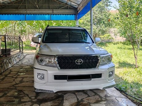 Toyota Land Cruiser 2012