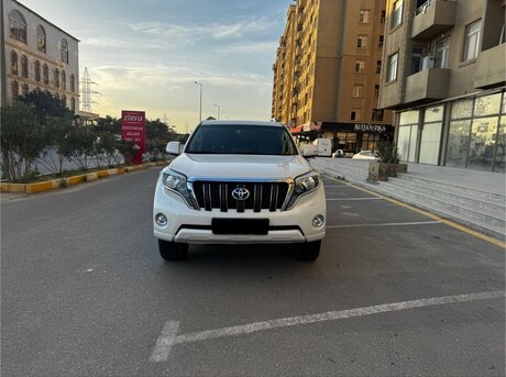 Toyota Land Cruiser Prado 2014