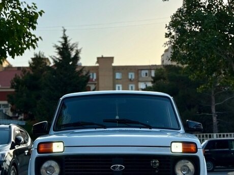 LADA (VAZ) Niva 2012