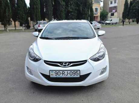 Hyundai Elantra 2012