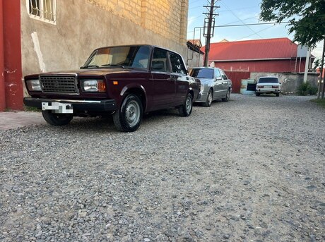 LADA (VAZ) 2107 2000