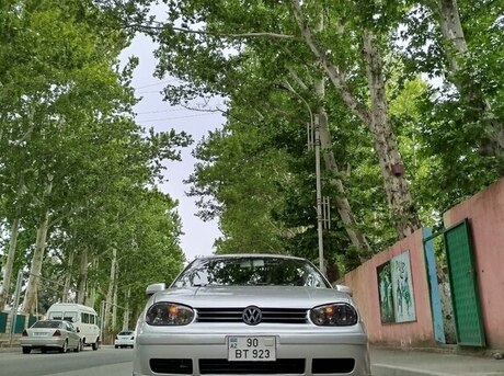 Volkswagen Golf 2001