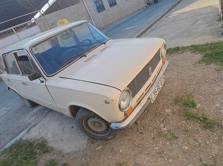 LADA (VAZ) 21011 1981