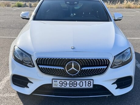 Mercedes E 200
