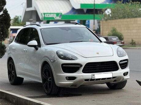 Porsche Cayenne Turbo S