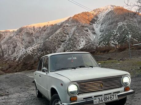 LADA (VAZ) 21011