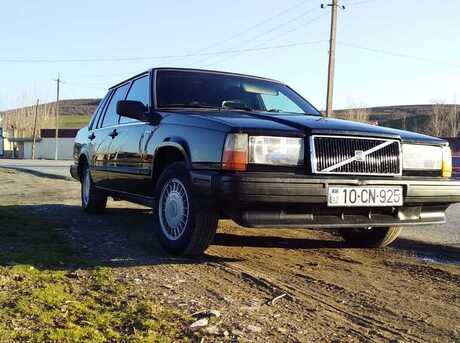 Volvo  1988