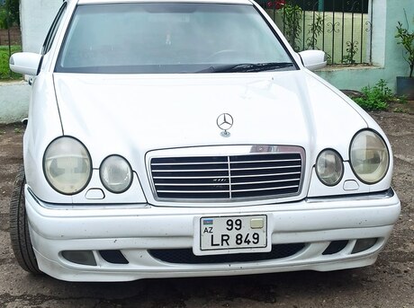 Mercedes E 240 1999