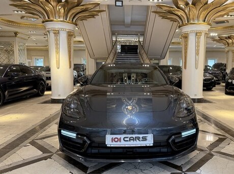 Porsche Panamera 4 E-Hybrid 2022