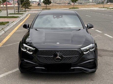 Mercedes E 300 e