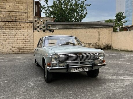 GAZ 24 1984