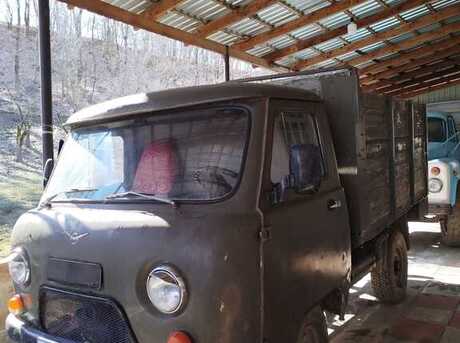 UAZ 3303