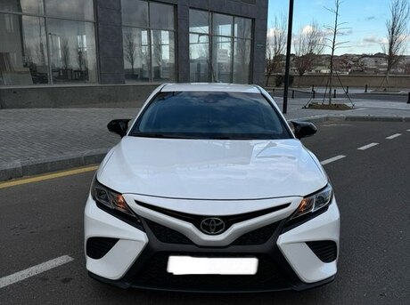 Toyota Camry 2018