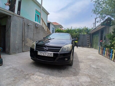 Opel Astra 2004