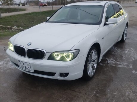 BMW 745 2003