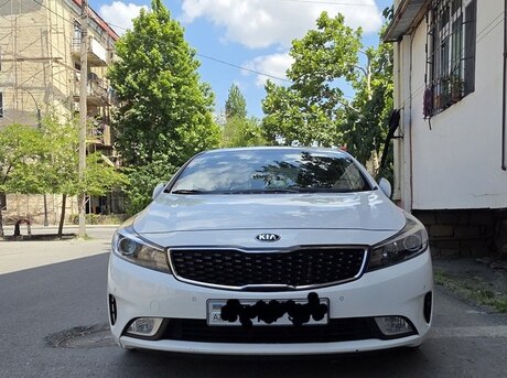 Kia K3 2016