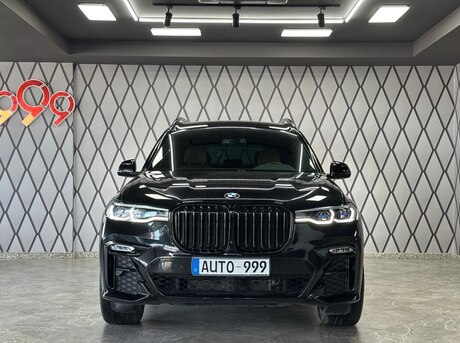 BMW X7 2021