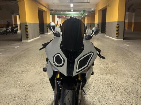 BMW S 1000 RR