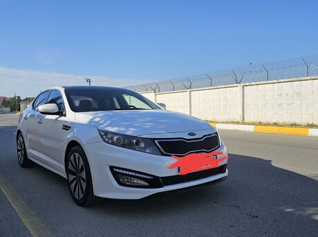Kia K5 2011