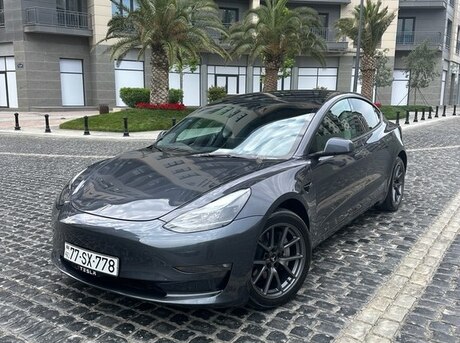 Tesla Model 3 2023