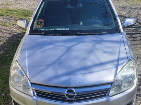 Opel Astra 2009