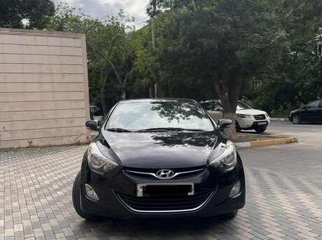 Hyundai Elantra 2013