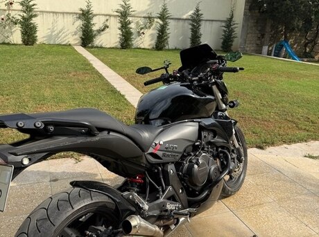 Honda CB650R
