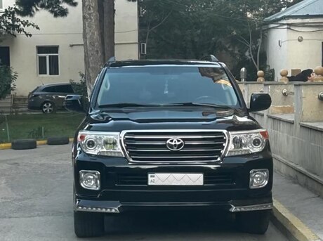 Toyota Land Cruiser 2013