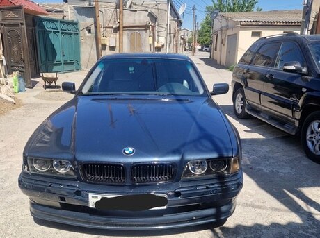 BMW 735 1998