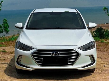 Hyundai Elantra 2018