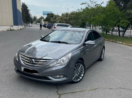 Hyundai Sonata 2010