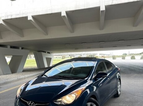 Hyundai Elantra 2013