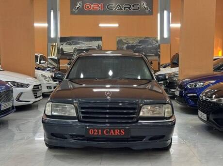Mercedes C 240