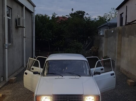LADA (VAZ) 2107 2005