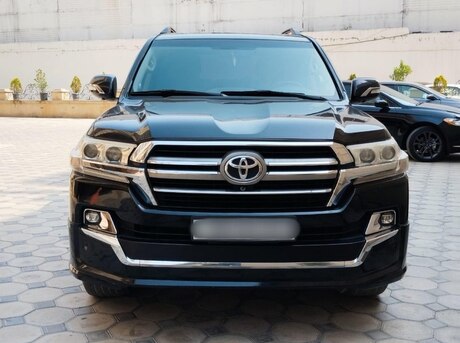 Toyota Land Cruiser 2013