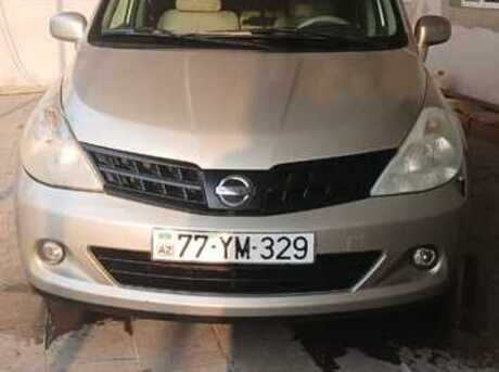 Nissan Tiida 2011