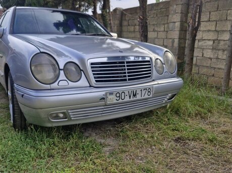 Mercedes E 200 1999